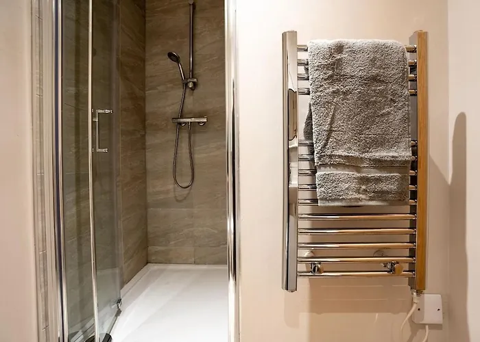 Stylish City-centre - Sleeps 4 - Апартаменти Лідс